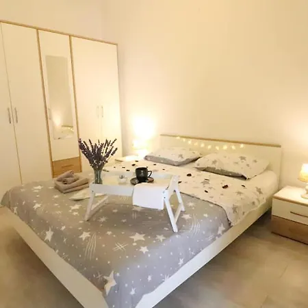 Apartman Mina *