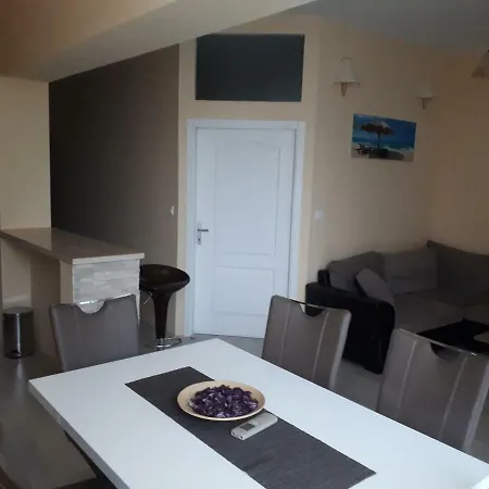 Apartment Apartman Mina *